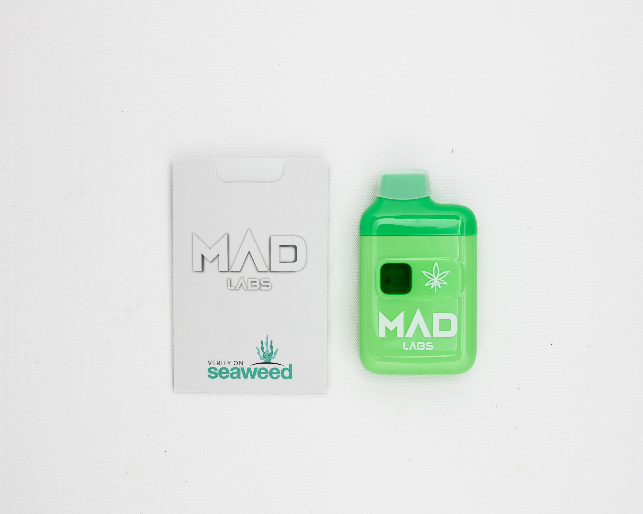 MAD-LABS-–-DISPOSABLE-RECHARGEABLE-VAPE-CARTS-–-2GM-BLUSCOTTIuntitled-4