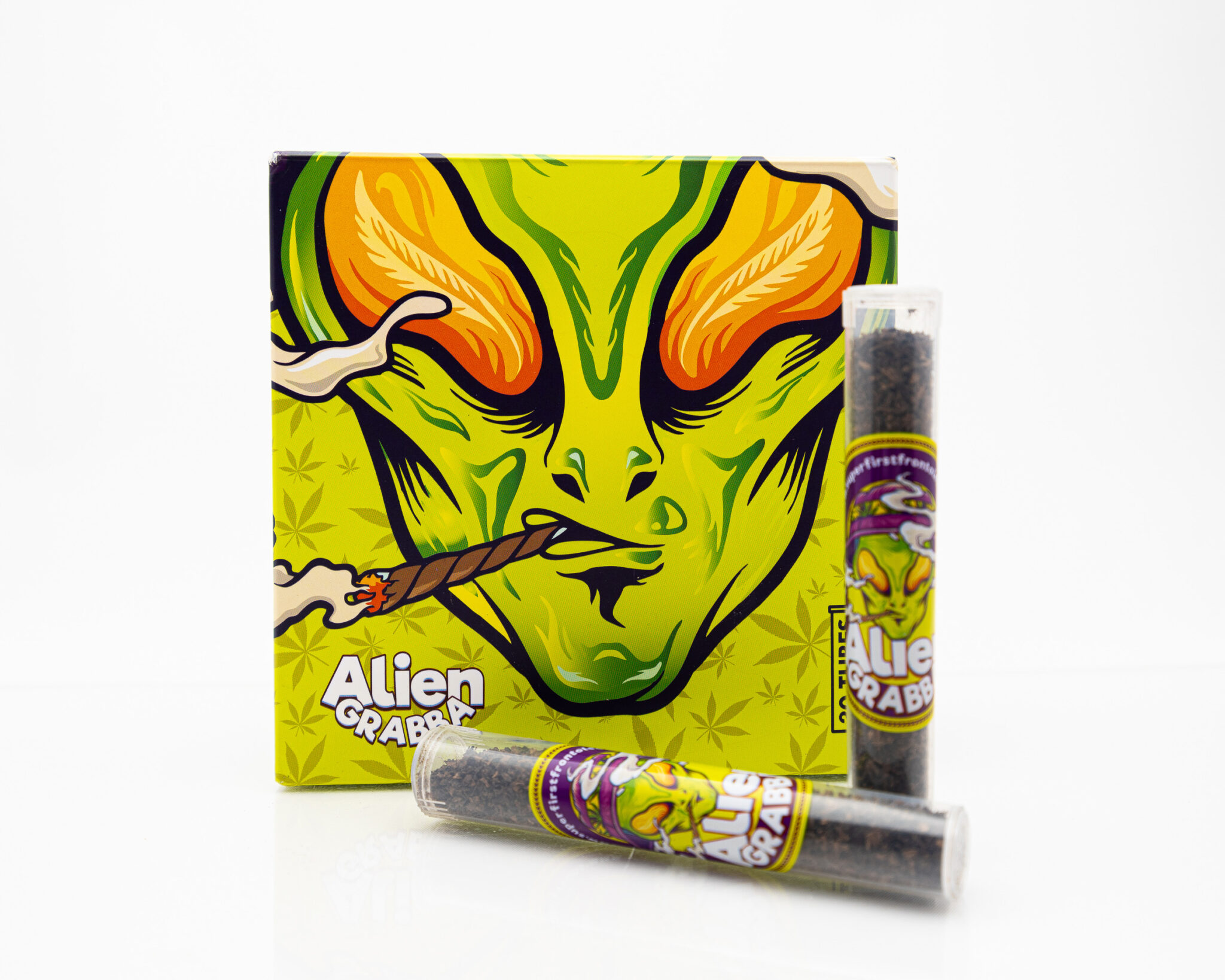 ALIEN-GRABBAX-1